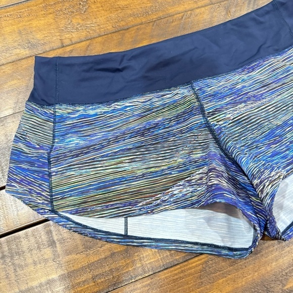 Lululemon Speed Up Interconnect Blue Multi Athletic Stretch Low Rise Shorts 6 - Picture 5 of 14